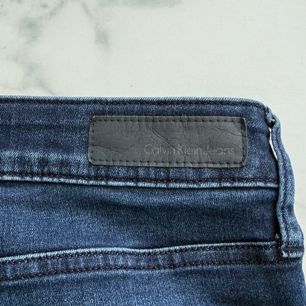 Calvin Klein Slim Boyfriend Jeans Size 6 - Picture 5 of 13